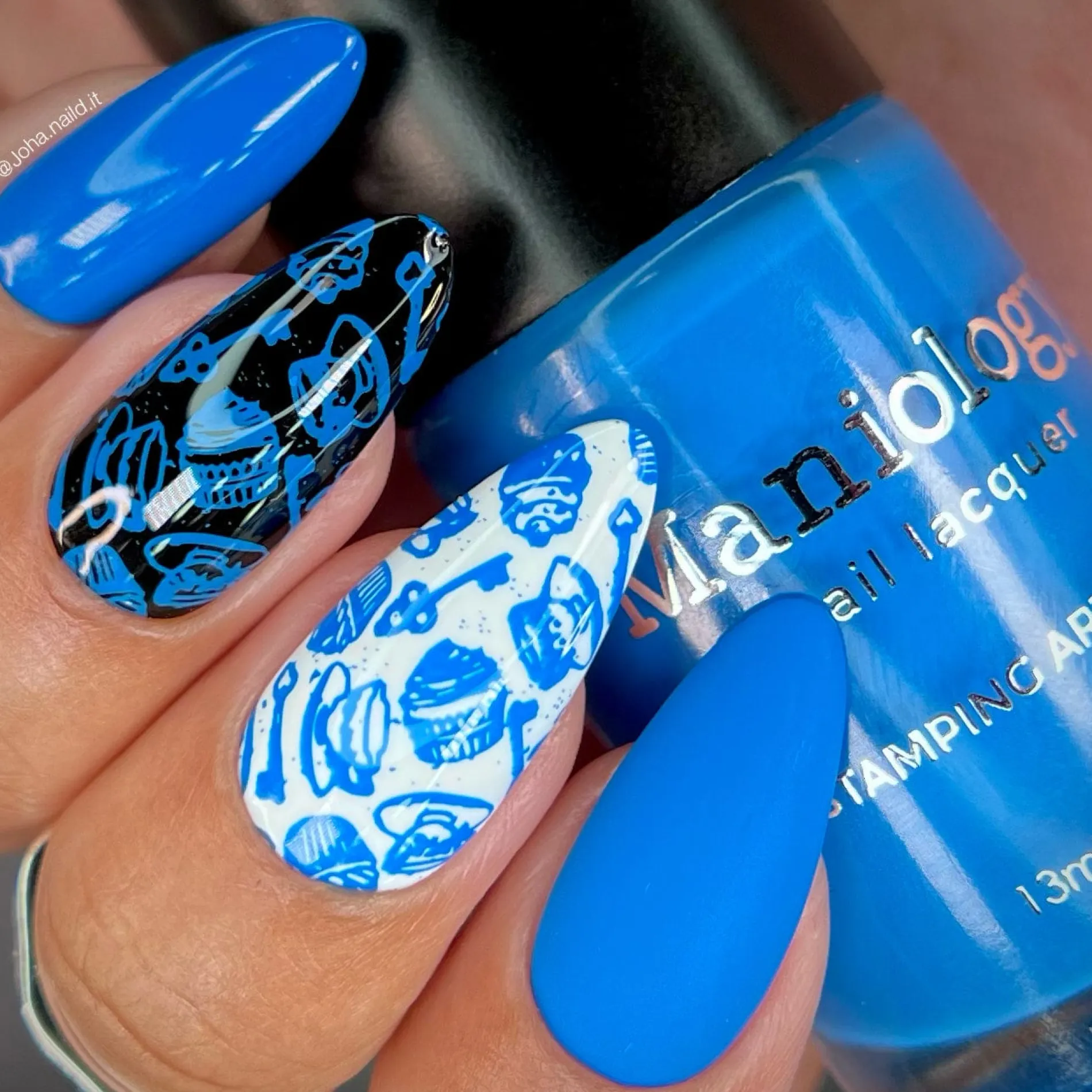 Alice (B468) - Cream Blue Stamping Polish