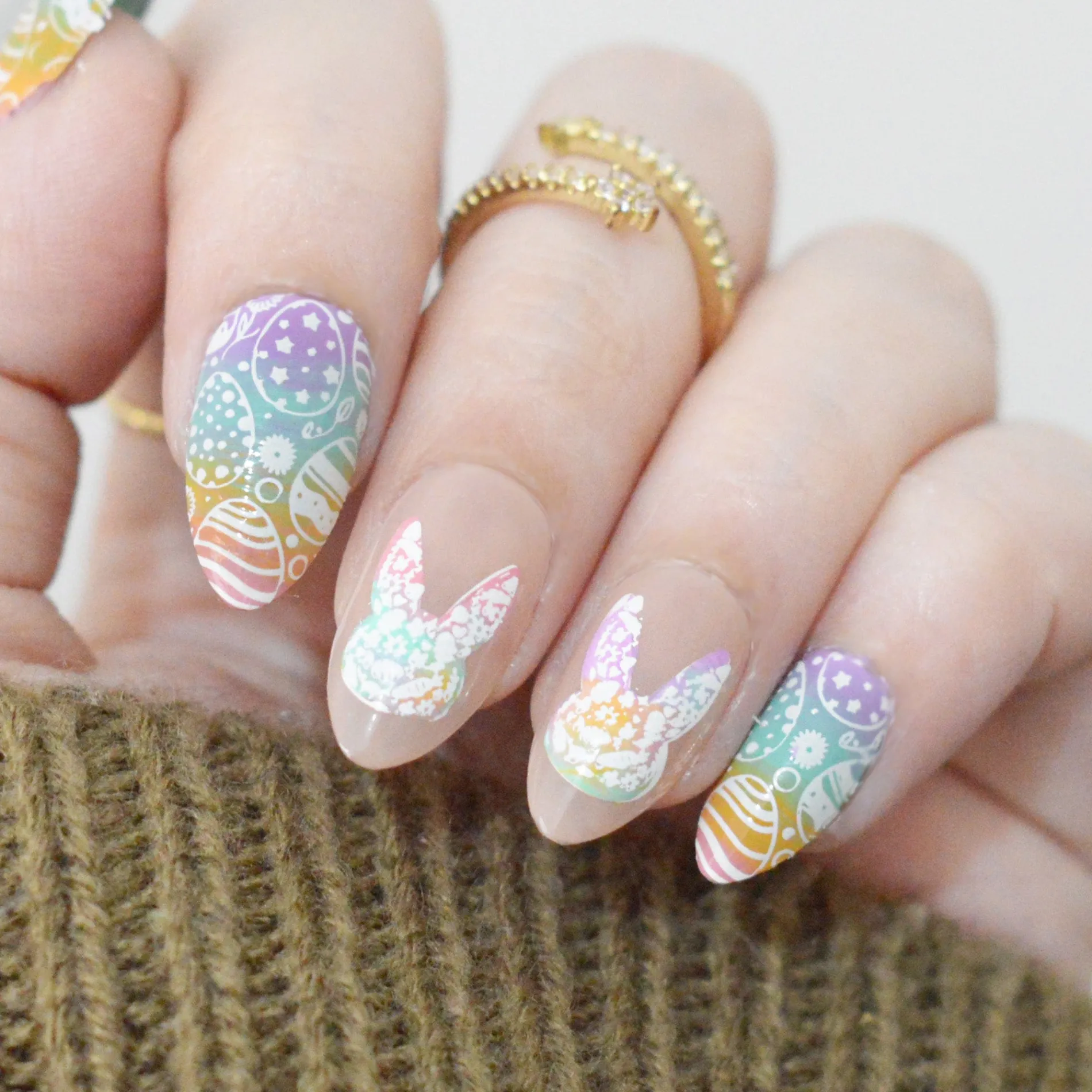 Bunny Bliss (M562) - Nail Stamping Plate