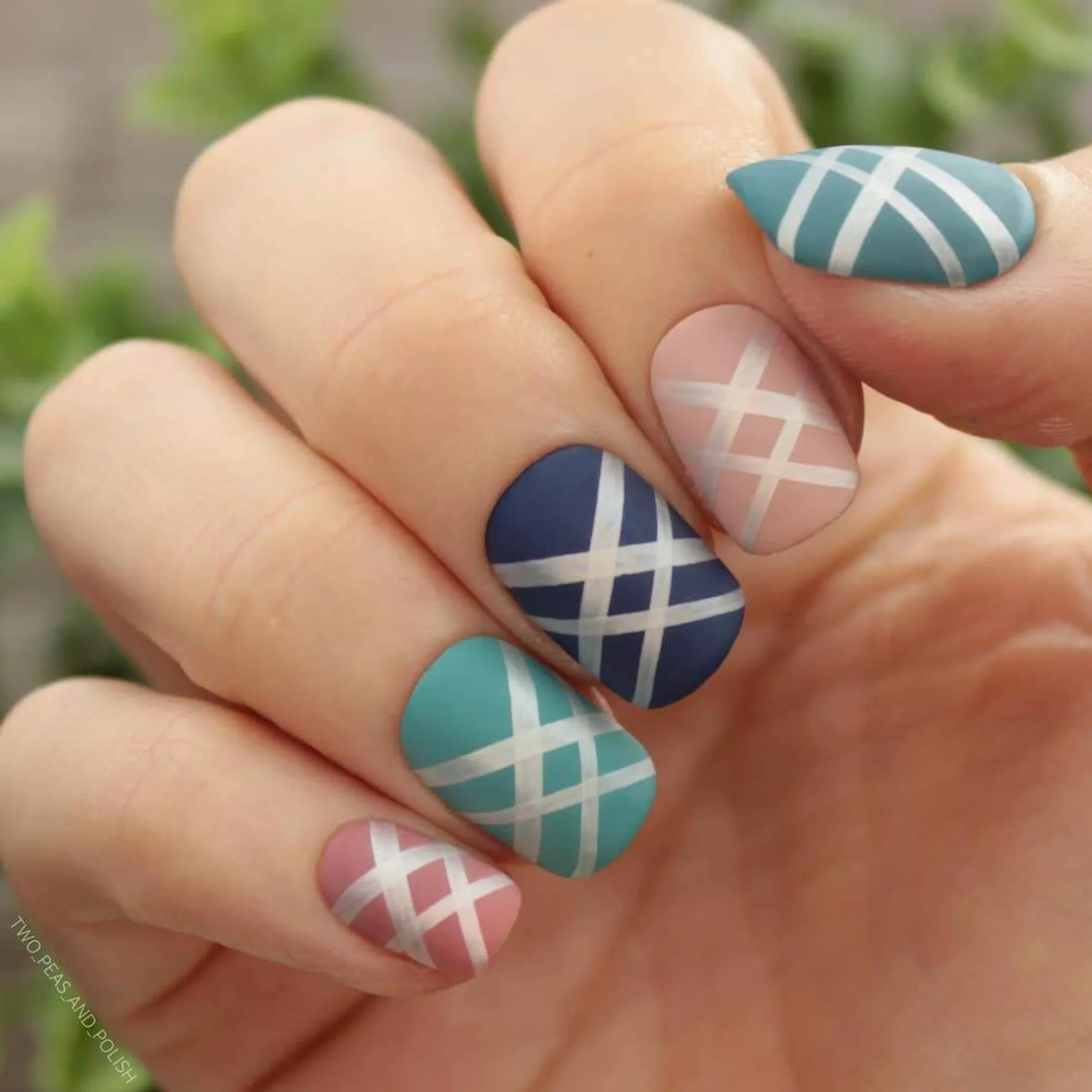 Classique: Love Your Accent (m053) - Nail Stamping Plate
