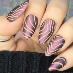 Couture Lines (M554) - Nail Stamping Plate