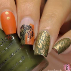 Crisp (B349) - Dark Green-Gray Stamping Polish