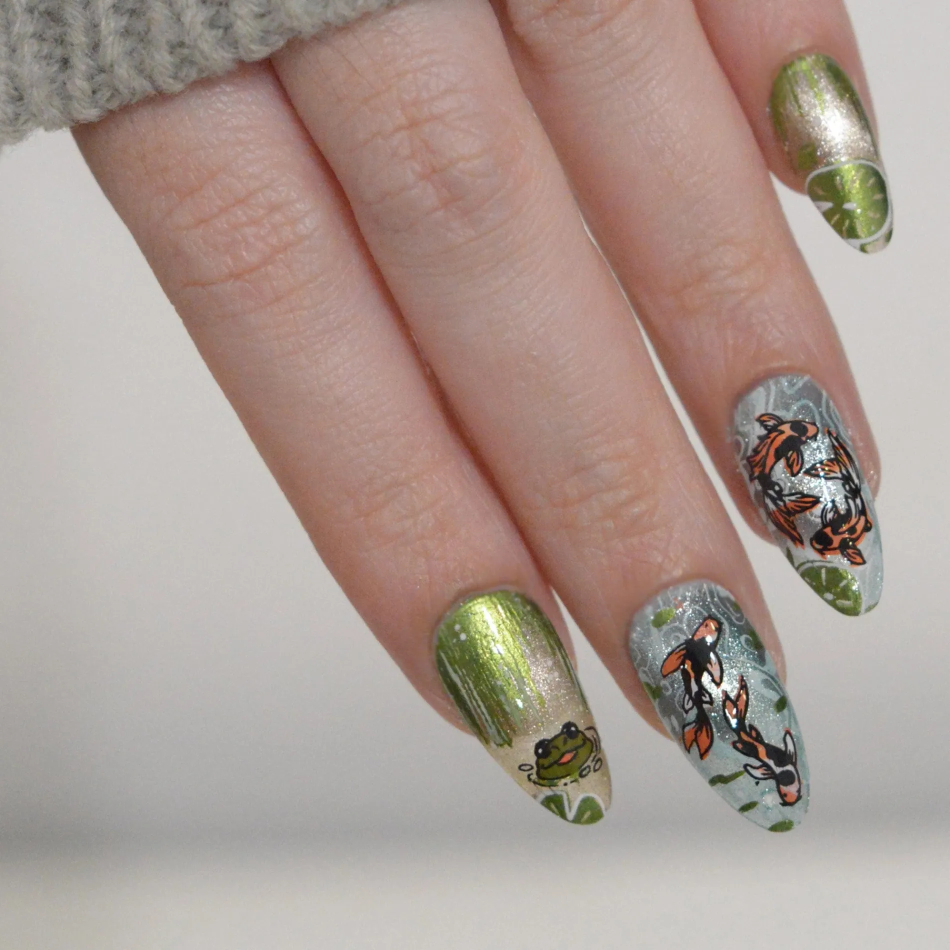 Enchanted Waters: Lotus Mirror (MXM171) - Nail Stamping Plate