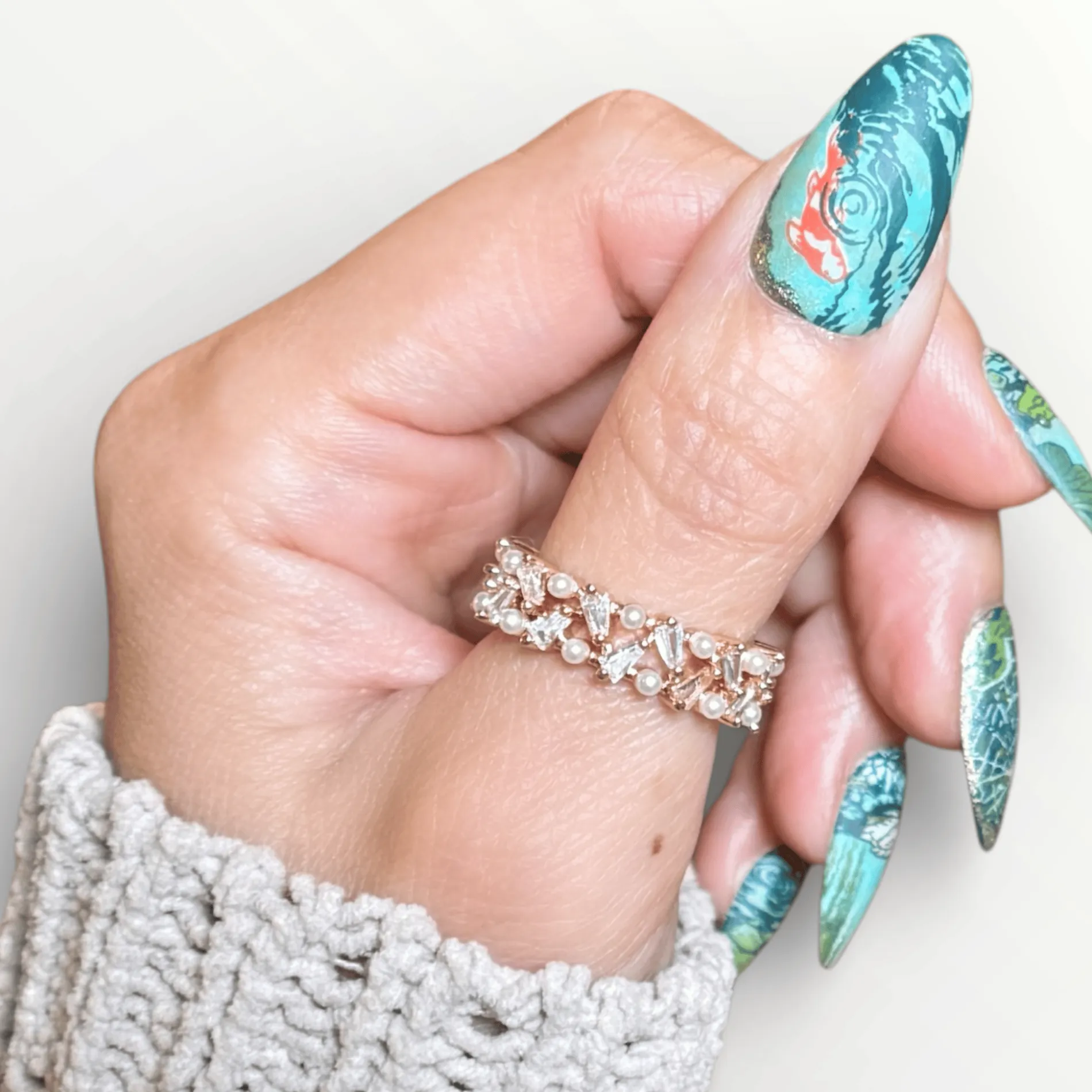 Enchanted Waters: Lotus Mirror (MXM171) - Nail Stamping Plate