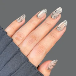 Fashion Forward (M555) - Nail Stamping Plate