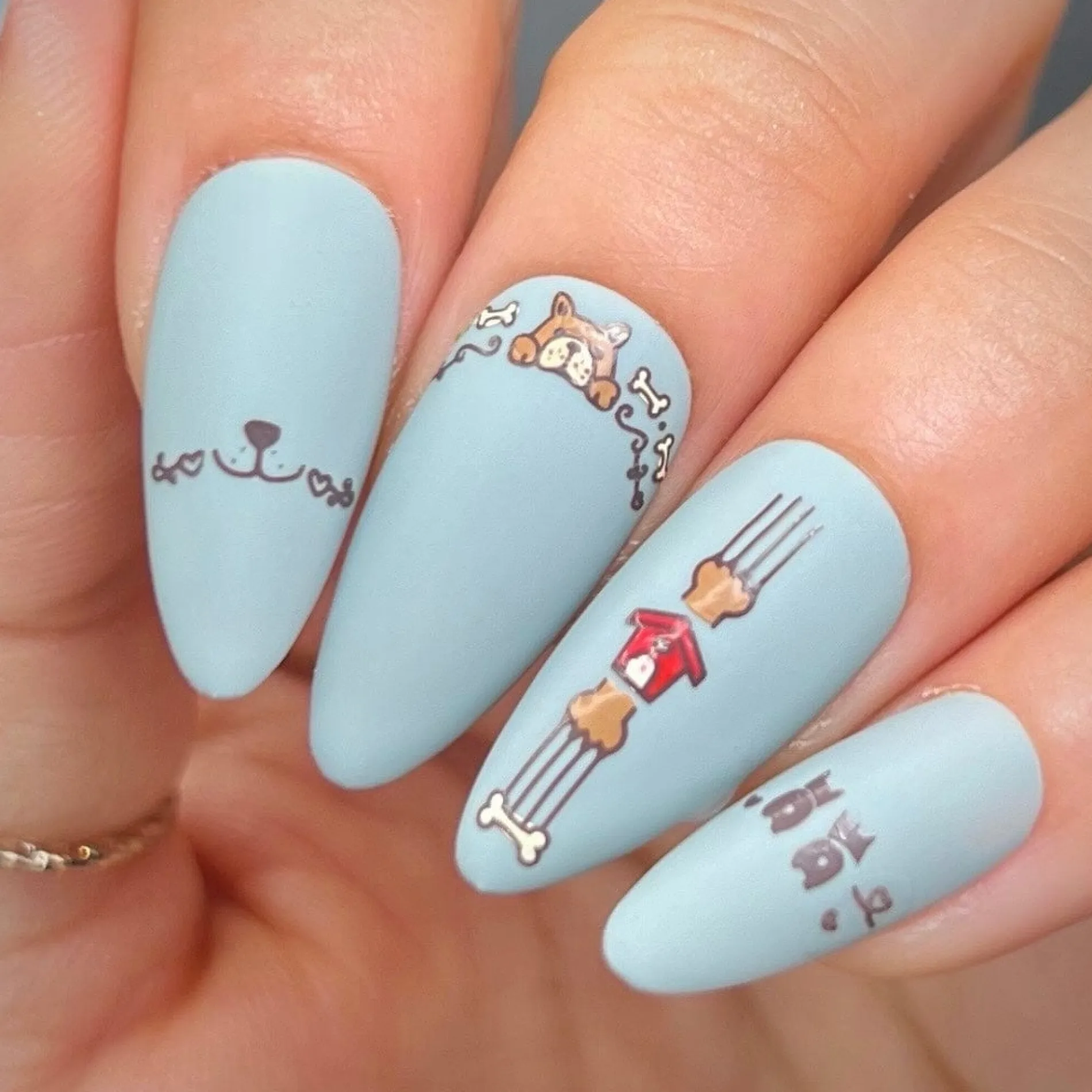 Frenchy Pups (M493) - Nail Stamping Plate