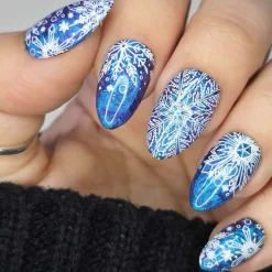 Frosty Snowflakes (M532) - Nail Stamping Plate