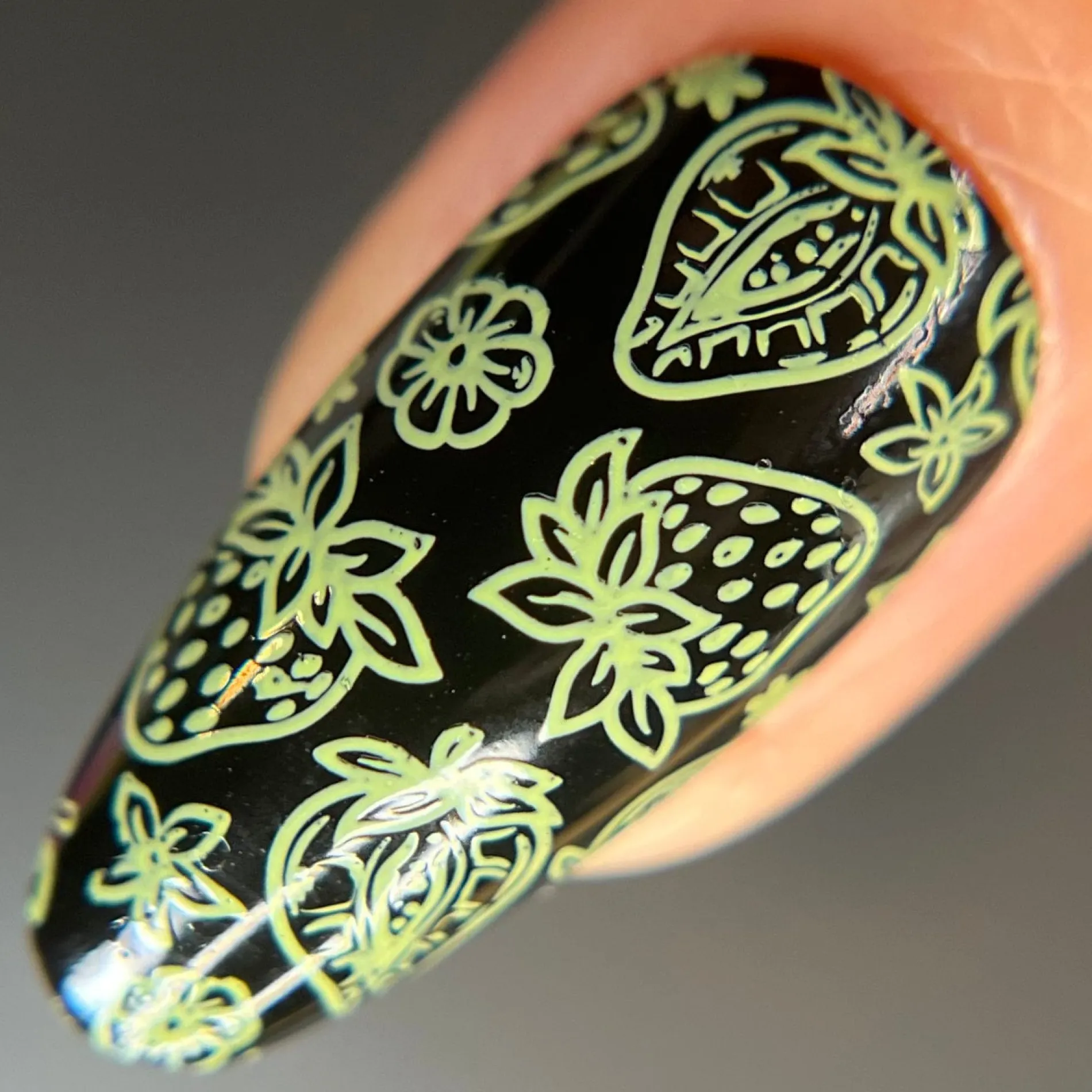 Fruity Cutie: One in a Melon (B516) - Green Cream Stamping Polish