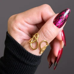 Gothic Glamour Press On Nails - Medium Almond