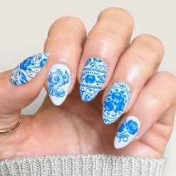 Gzhel Roses (M674) - Nail Stamping Plate