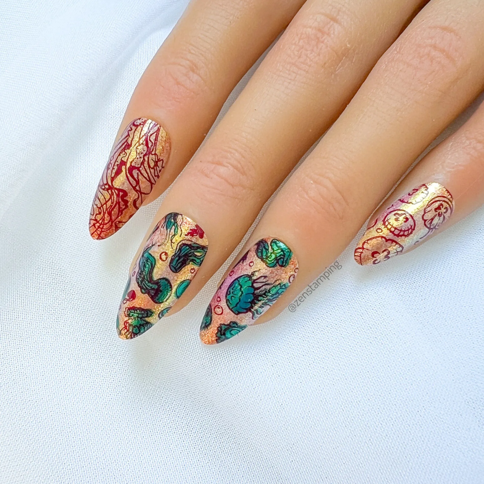 Jellyfish Bloom (M486) - Nail Stamping Plate