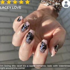 Lacey Lovers (M450) - Nail Stamping Plate