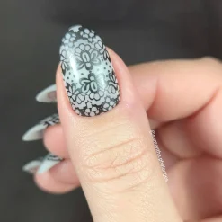 Lacey Lovers (M450) - Nail Stamping Plate