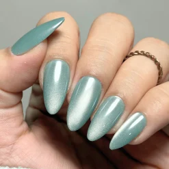 Moss Press On Nails - Medium Almond