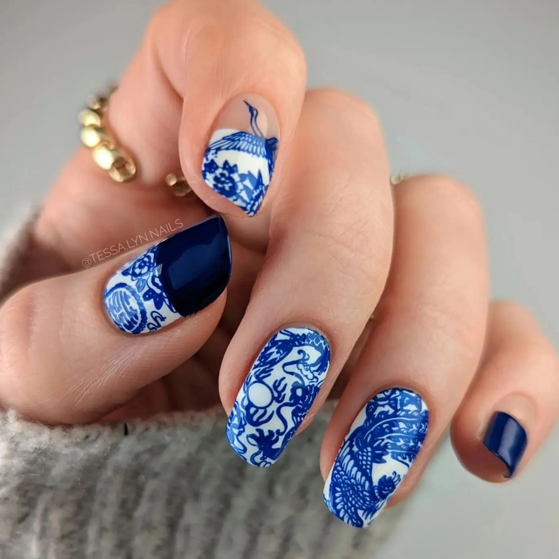 Porcelain: Chinese Ceramic Nail Stamping Starter Kit