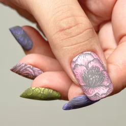 Pretty Petals (M571) - Nail Stamping Plate