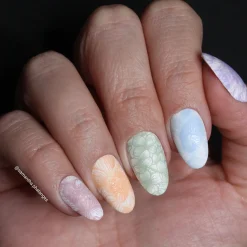 Pretty Petals (M571) - Nail Stamping Plate