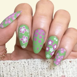 Sakura Showers (M663) - Nail Stamping Plate