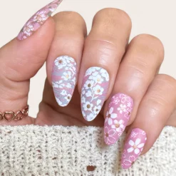 Sakura Showers (M663) - Nail Stamping Plate