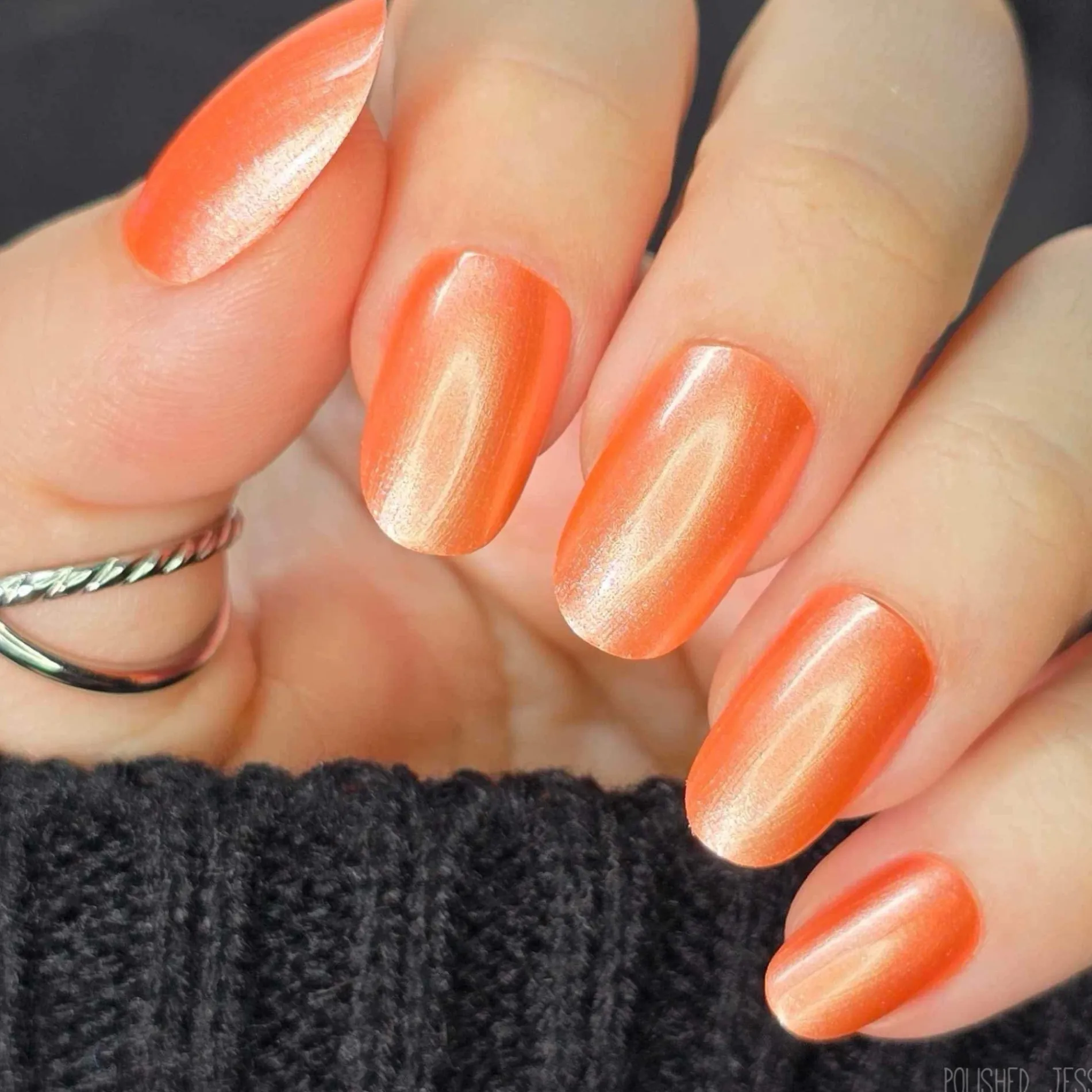 Satin Slumber: Pillow Talk (P175) - Coral Smooth Metallic Nail Polish