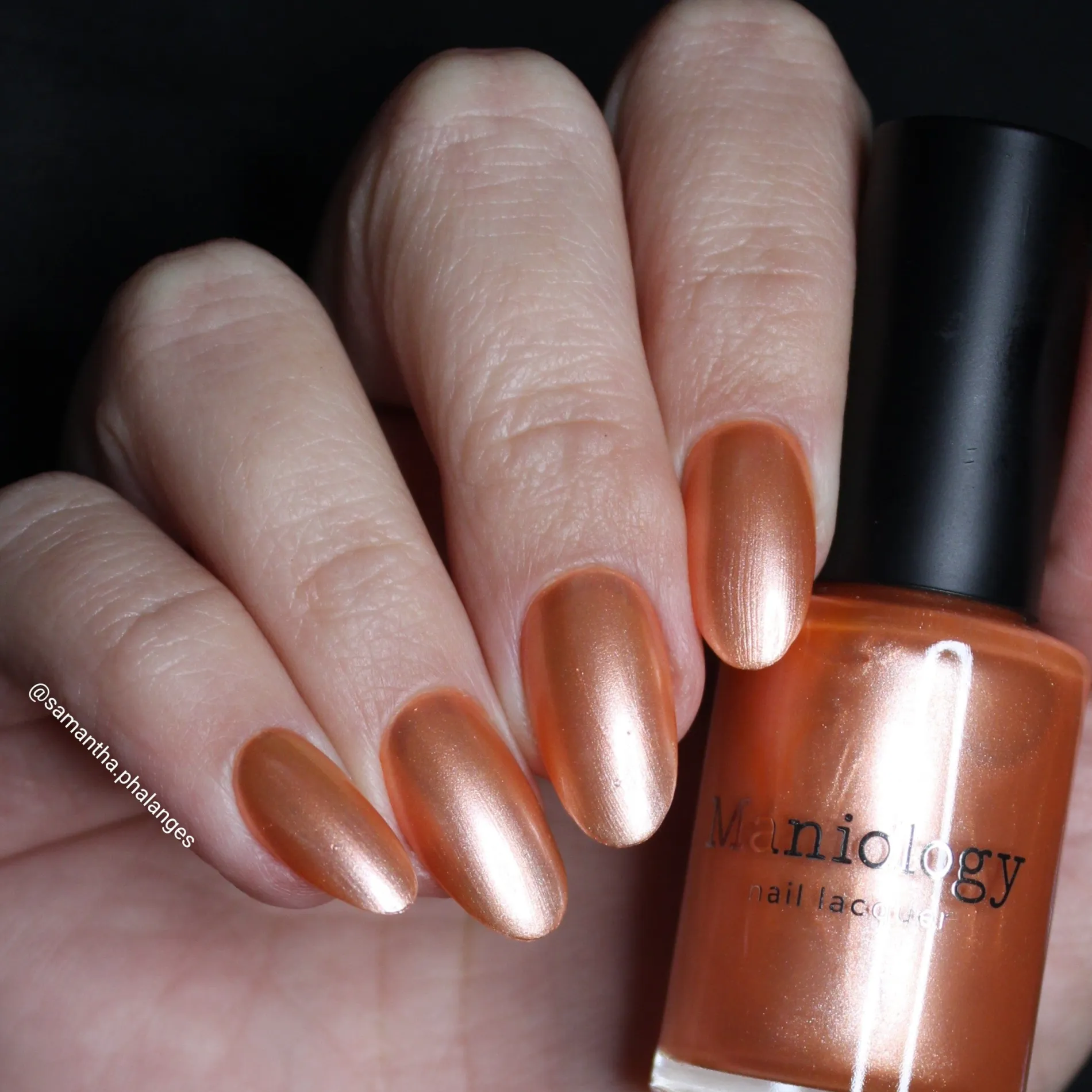 Satin Slumber: Pillow Talk (P175) - Coral Smooth Metallic Nail Polish