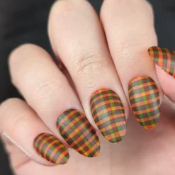 Shape Nouveau: Walk the Line (M474) - Nail Stamping Plate