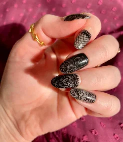 Sweet & Sultry (m187) Nail Stamping Plate