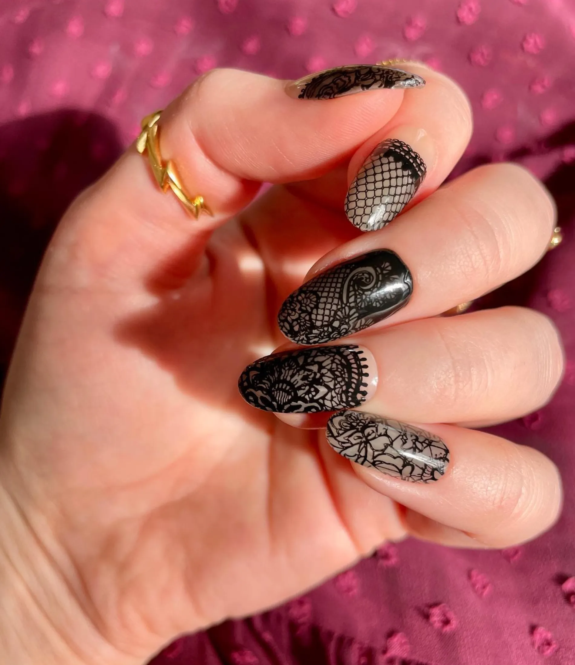 Sweet & Sultry (m187) Nail Stamping Plate
