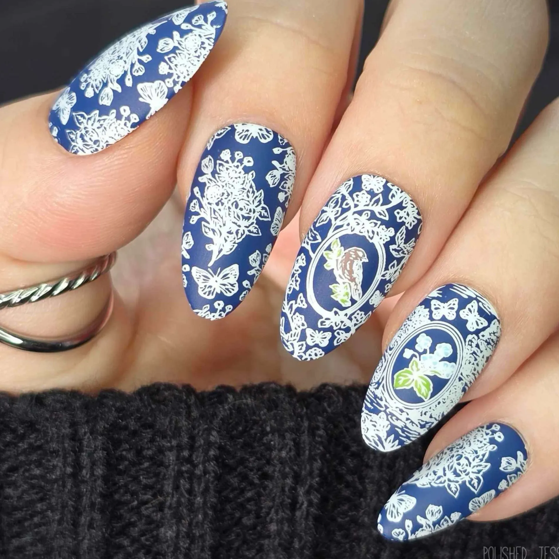 Toile De Jouy (M566) - Nail Stamping Plate