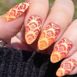 Wall Flowers (M580) - Nail Stamping Plate