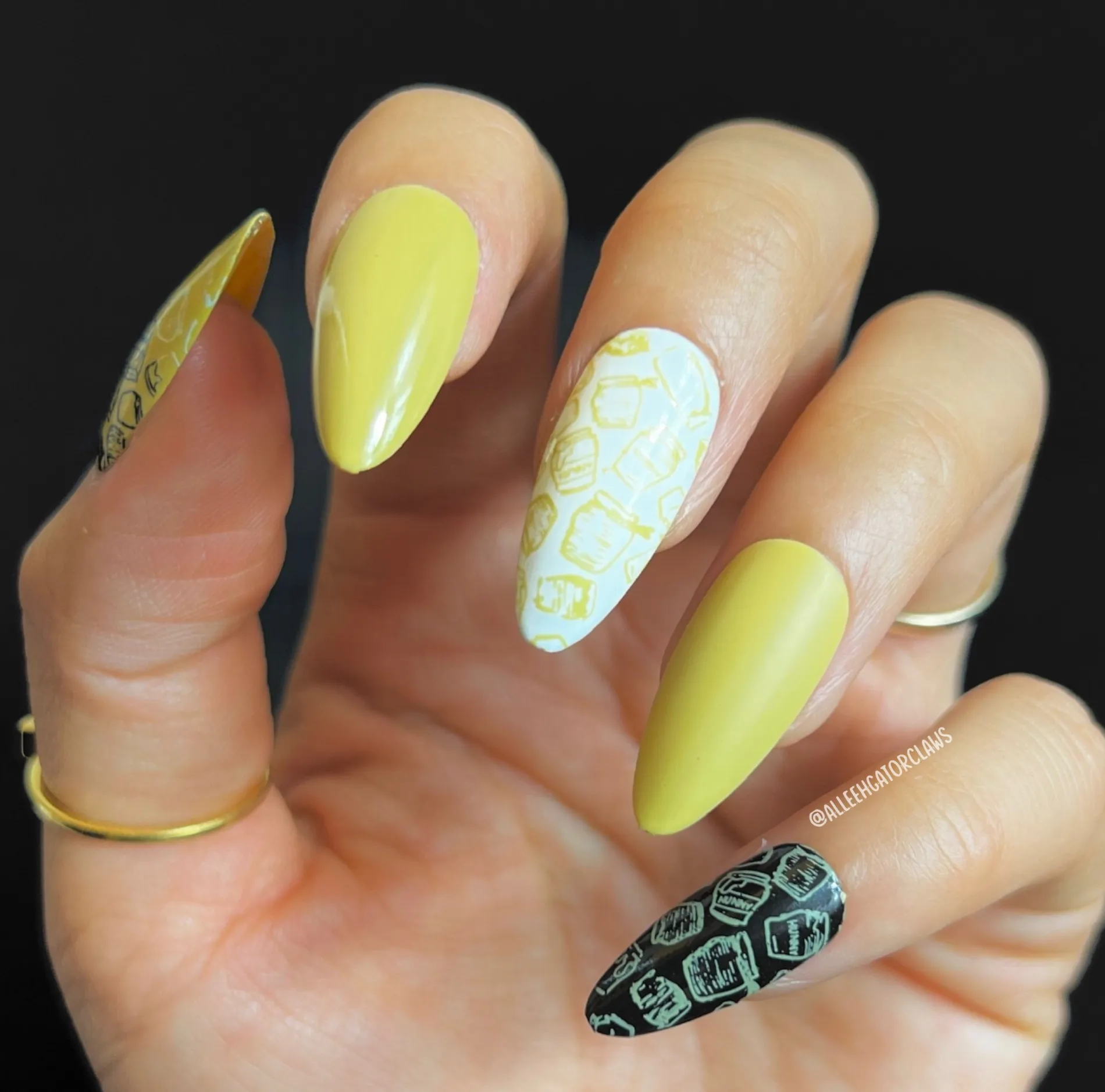 Winnie (B448) - Cream Yellow Stamping Polish