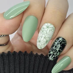 Withered Beauty: Cursed Vines (B559) - Green Pearl Cream Stamping Polish