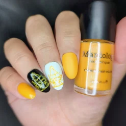 Withered Beauty: Twisted Patch (B560) - Orange Pearl Cream Stamping Polish