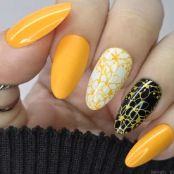 Withered Beauty: Twisted Patch (B560) - Orange Pearl Cream Stamping Polish