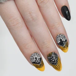 Wrapped in Wool (M685) - Nail Stamping Plate